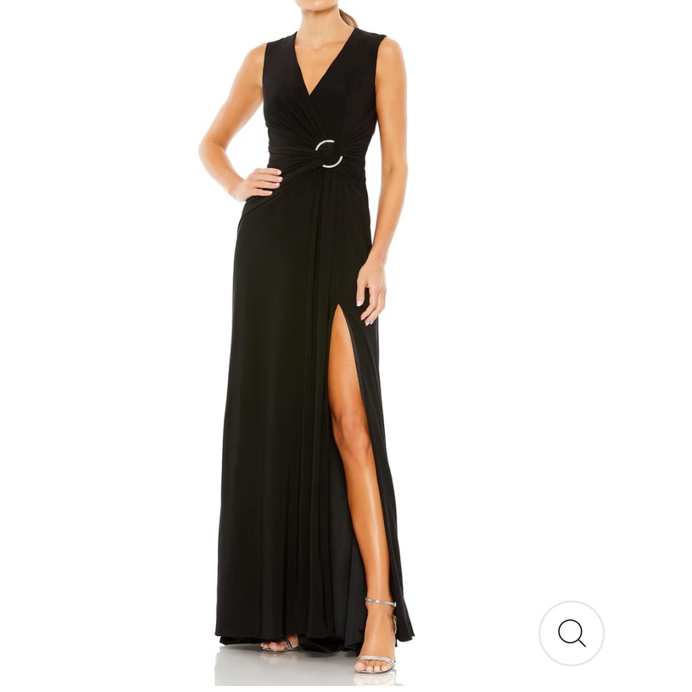 NWOT Ieena for Mac Duggal draped side knot jersey gown
